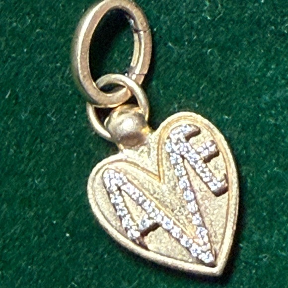 Foundrae Gold and Diamond “Amate” pendant. All 18k. - Picture 2 of 6